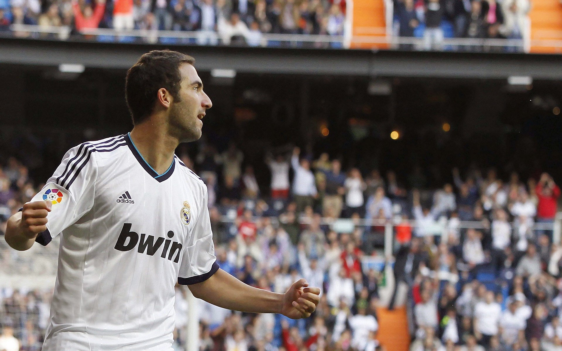 中超年度整体技战术执行趋势评分，中超技术数据统计