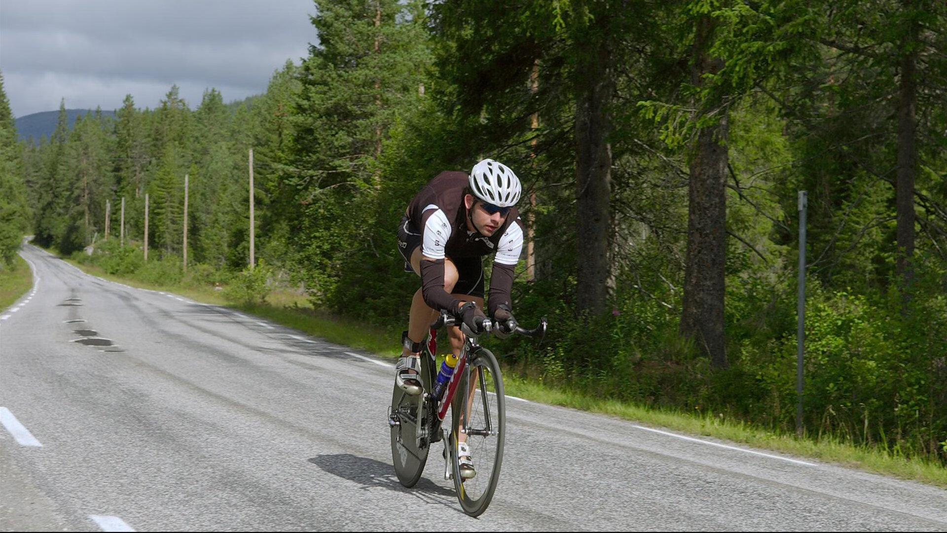混合泳速度与技巧兼备摩纳哥实力显著,混合泳视频欣赏